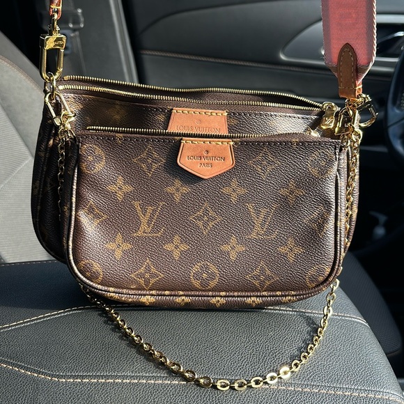 Louis Vuitton multi pochette. Monogram with pink strap - Picture 3 of 15